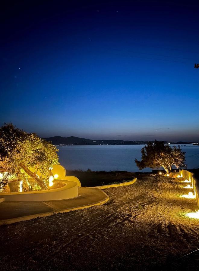 Seanfinity Beachfront Suites Mikri Vigla Esterno foto