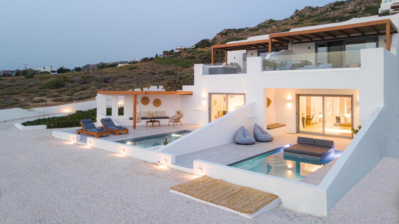 Seanfinity Beachfront Suites Mikri Vigla Esterno foto