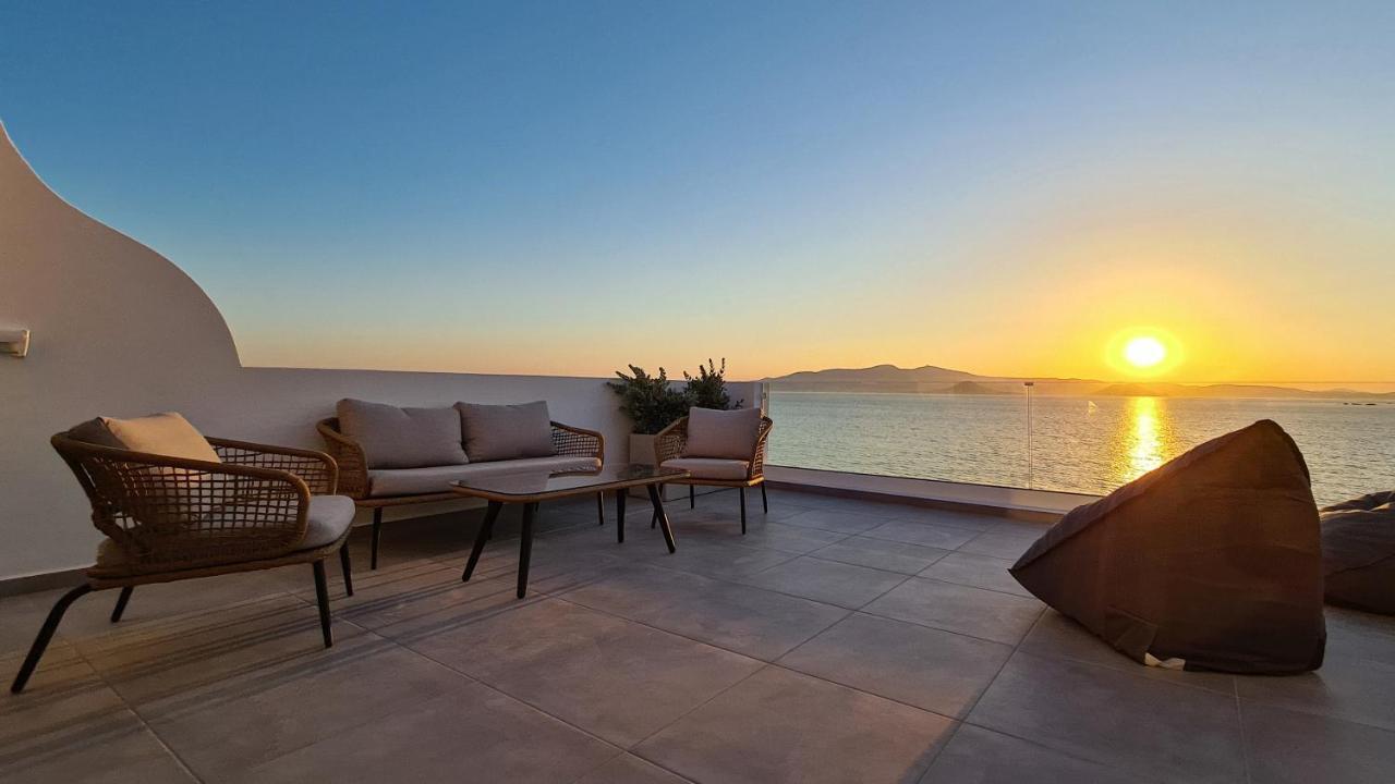 Seanfinity Beachfront Suites Mikri Vigla Esterno foto