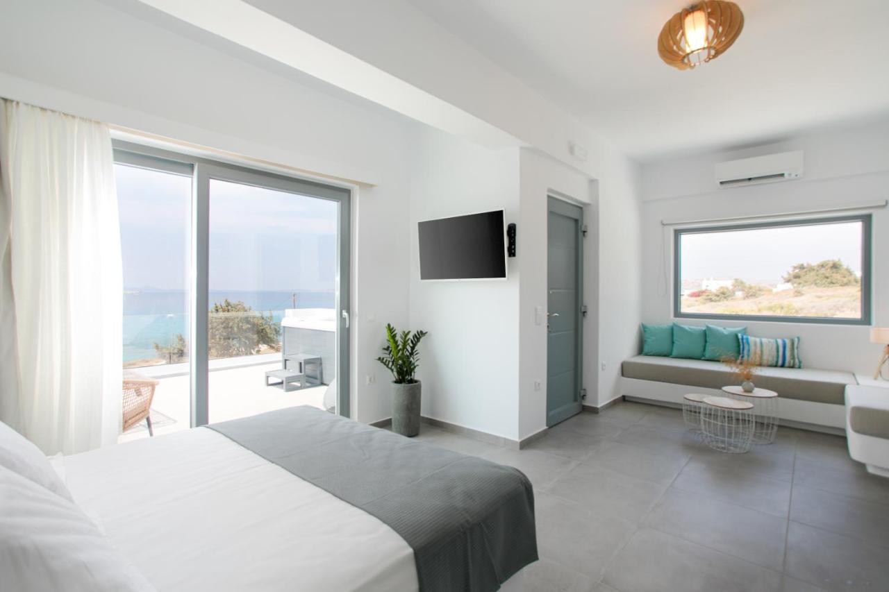 Seanfinity Beachfront Suites Mikri Vigla Esterno foto