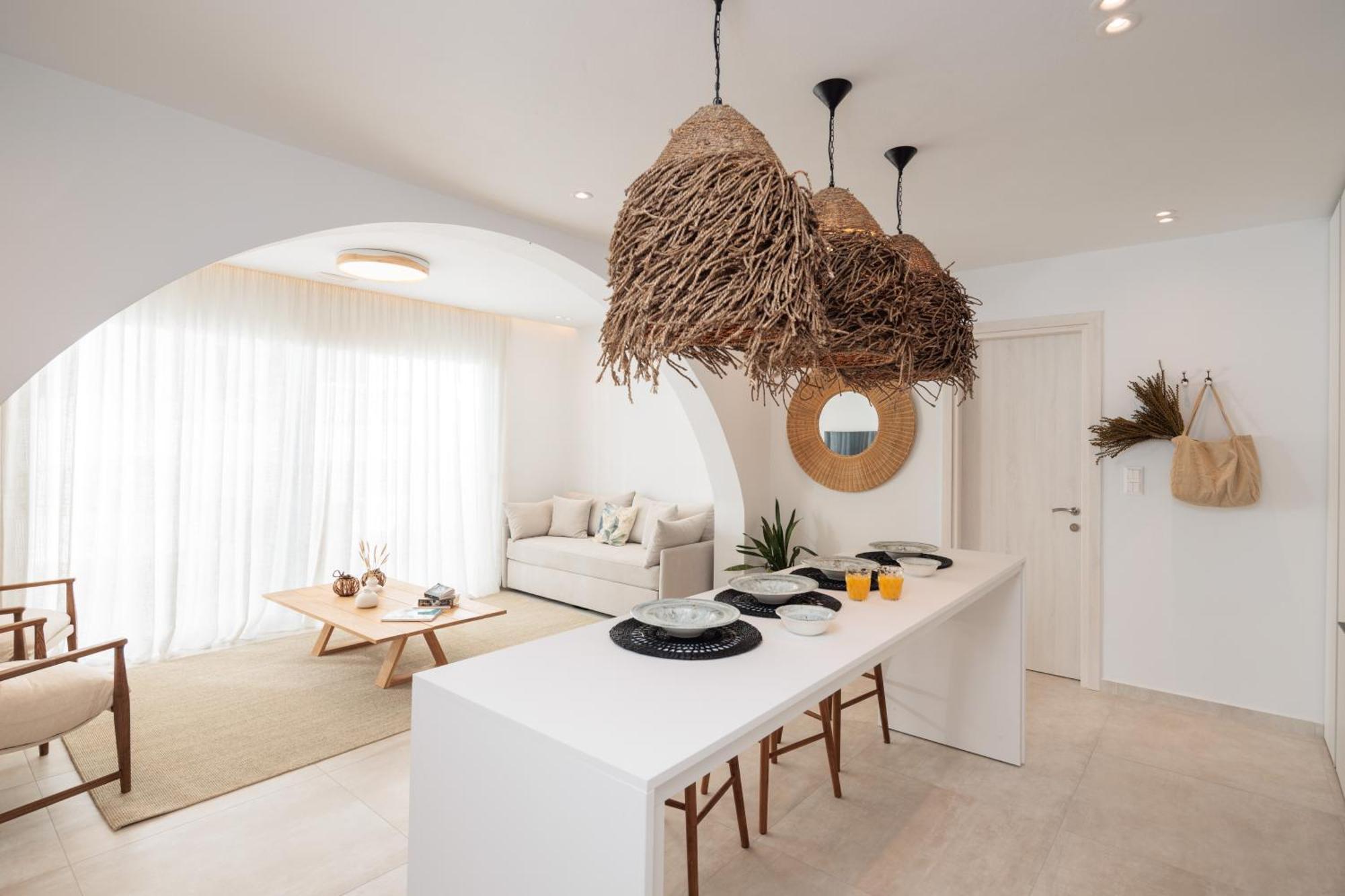 Seanfinity Beachfront Suites Mikri Vigla Esterno foto