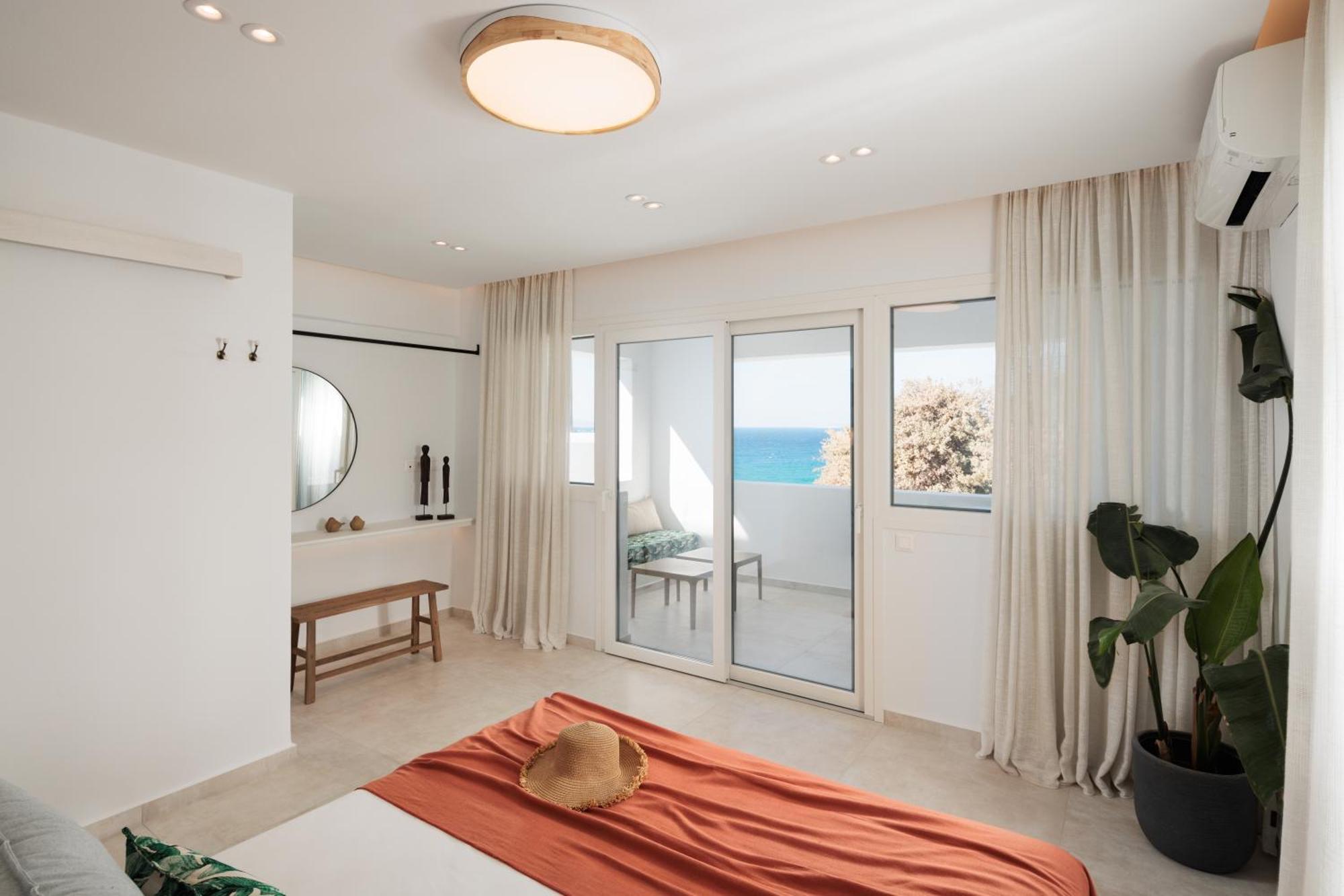 Seanfinity Beachfront Suites Mikri Vigla Camera foto